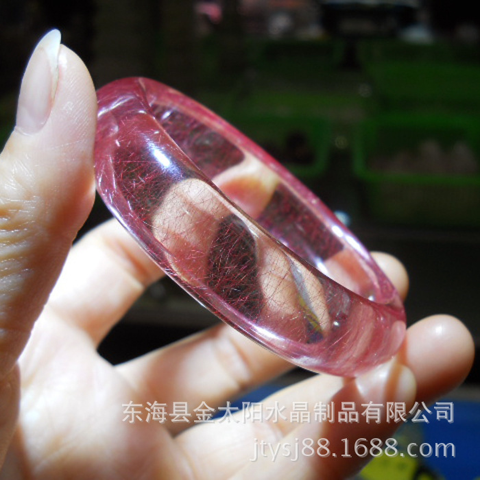 東海水晶廠家直供 清透無暇純天然紅發(fā)晶手鐲鑒賞