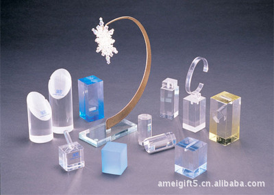 批量加工亞克力產(chǎn)品展示架 有機(jī)玻璃制品的精工之選